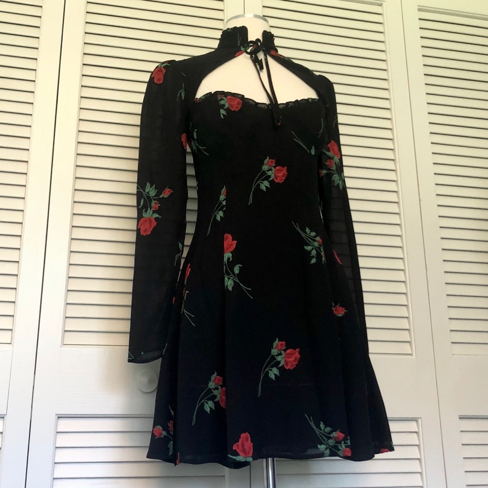 ⚡️SALE NWT Reformation Vivianne Rose Cut Out Dress - Picture 7 of 9